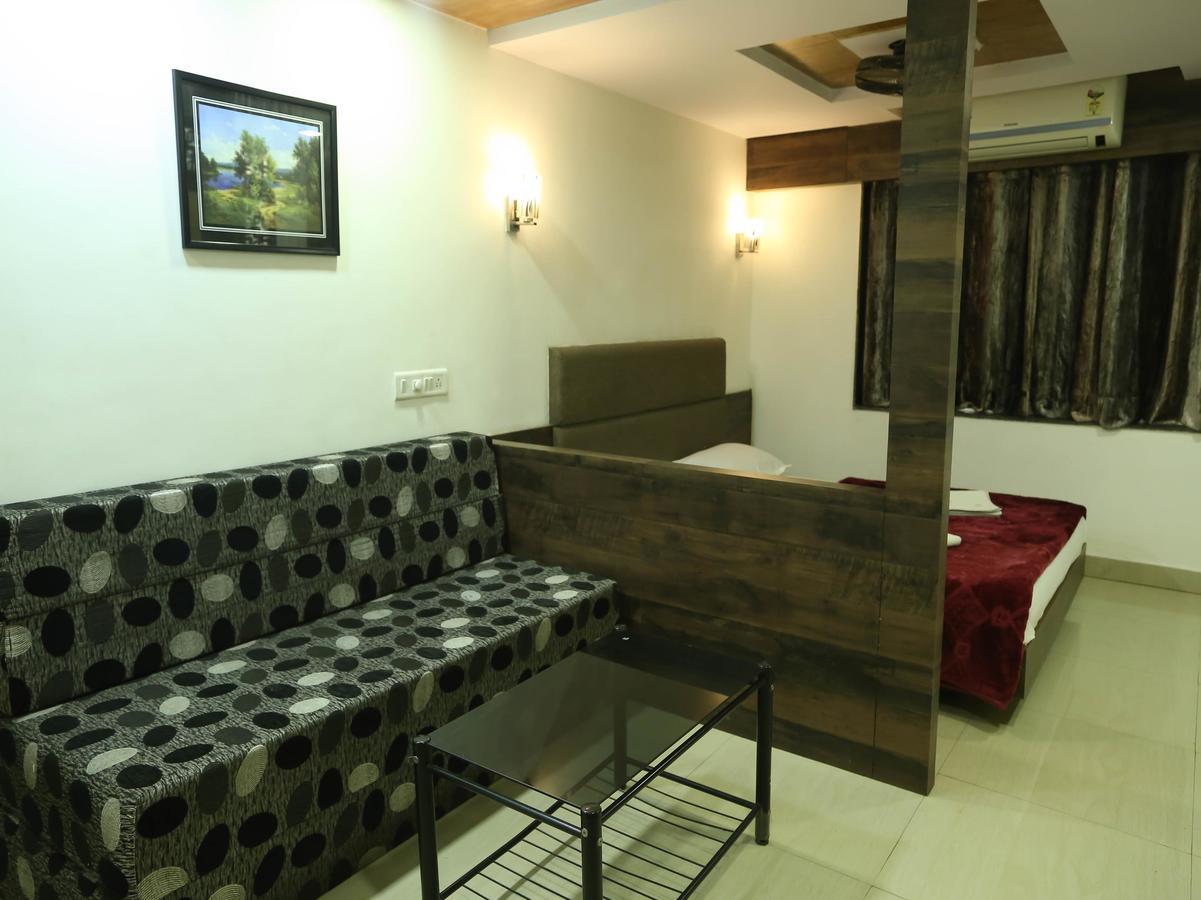 Hotel Kudla Rasaprakash มังคาลอร์ ภายนอก รูปภาพ