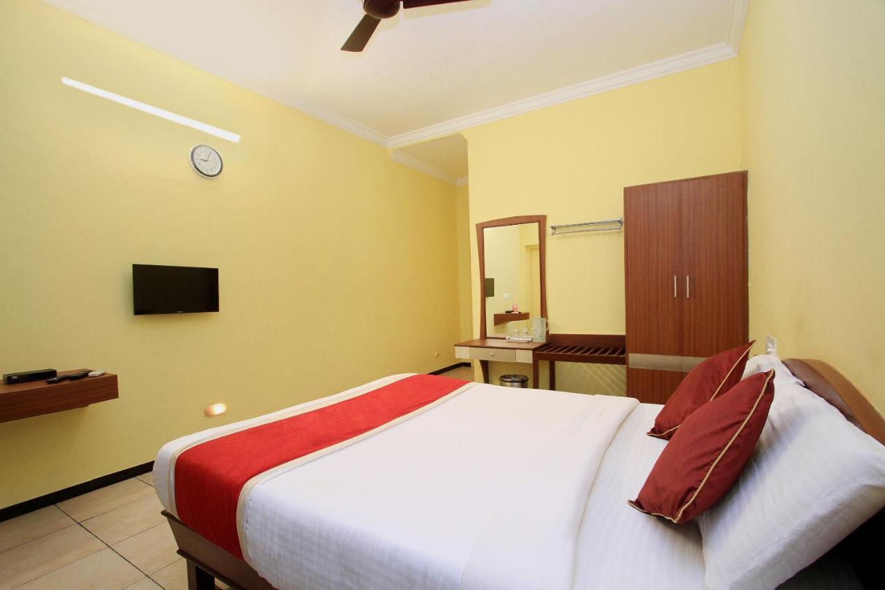 Hotel Kudla Rasaprakash มังคาลอร์ ภายนอก รูปภาพ